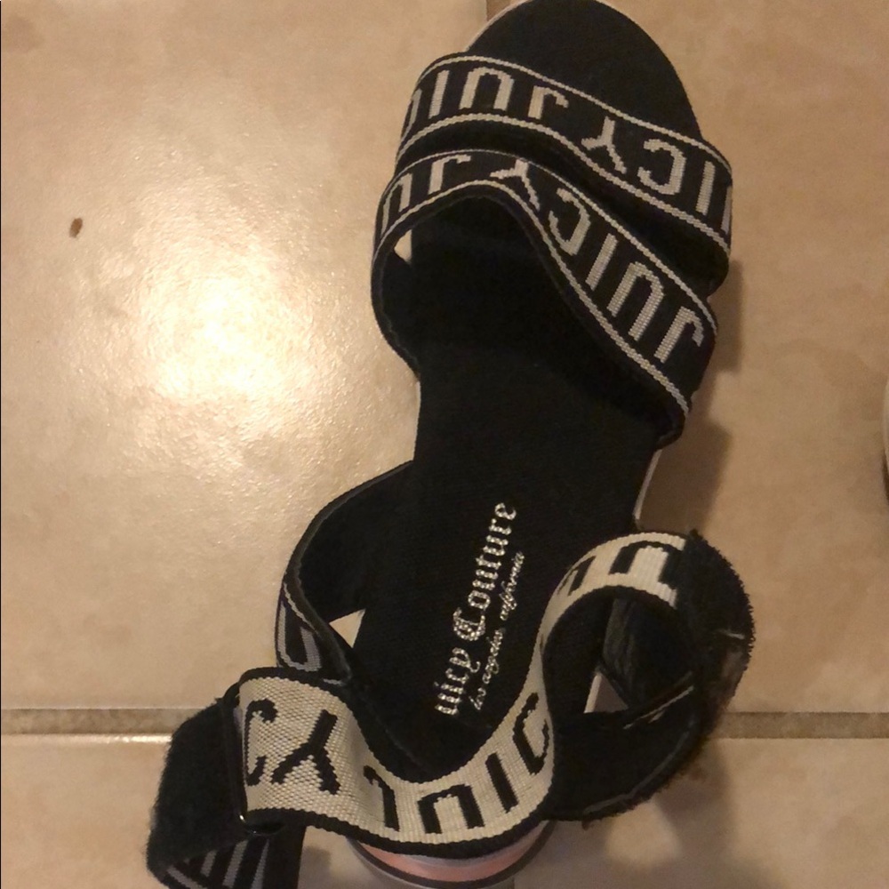Juicy Couture Black and White Sandals